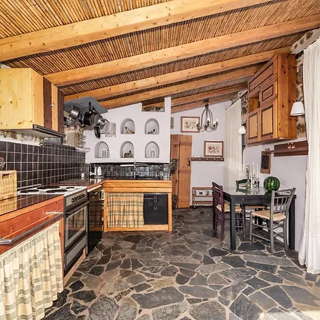 Malsova Maisonette