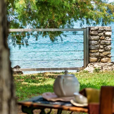 Malsova Maisonette * Kotronion (West Mani)