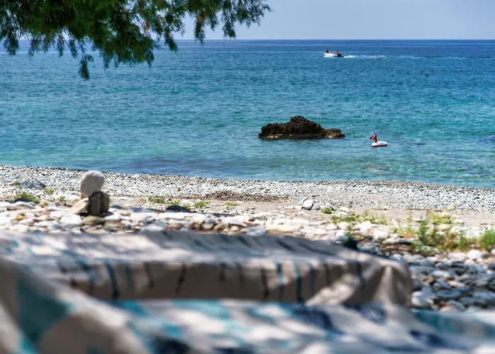 Malsova Maisonette * Kotronion (West Mani)